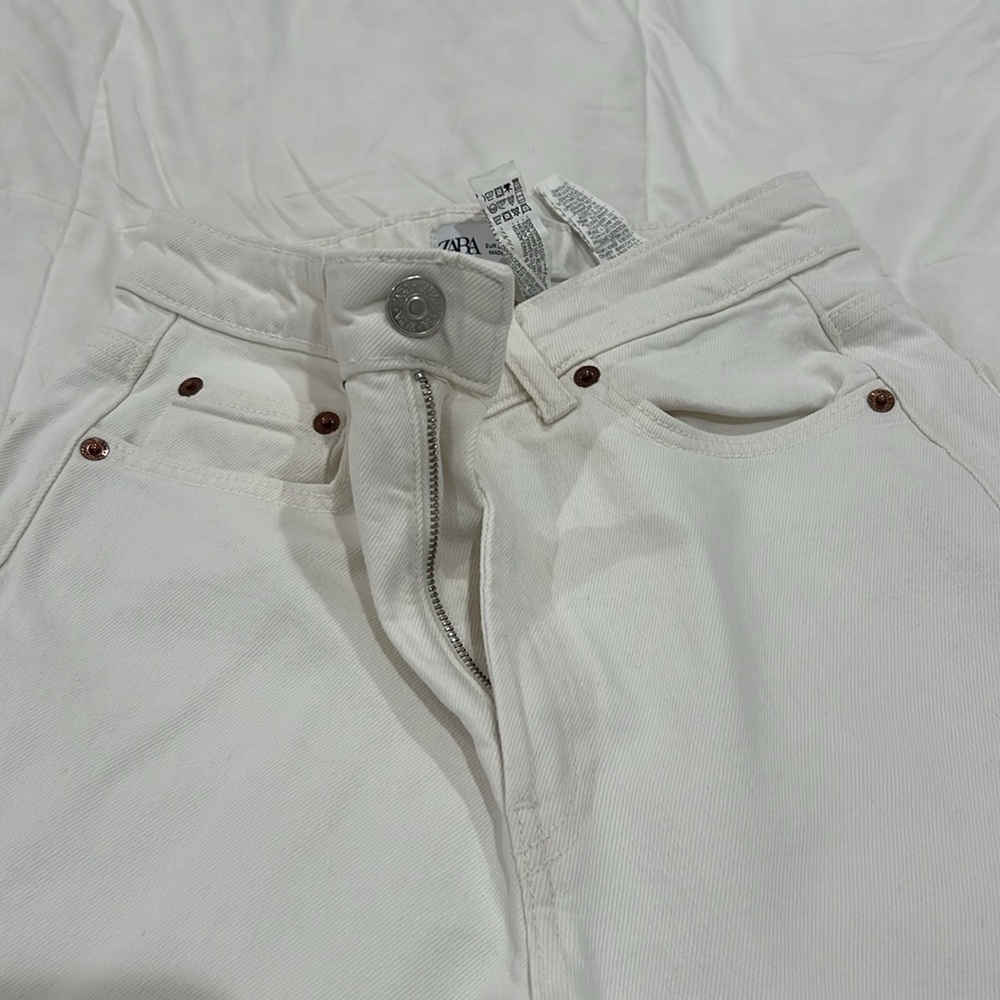 Zara - Picture 4 of 5
